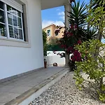 Casa Do Canto - Uma Casa No Campo, Perto Da Praia. Hébergement de vacances Óbidos