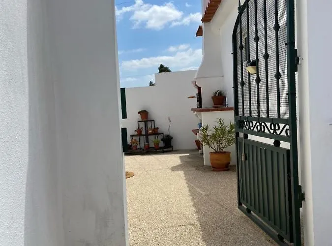 펜션 Casa Do Canto - Uma Casa No Campo, Perto Da Praia.