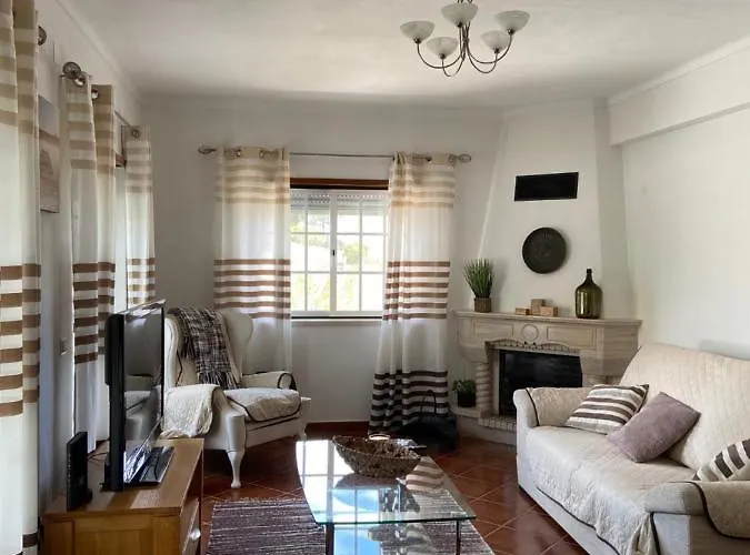 Casa Do Canto - Uma Casa No Campo, Perto Da Praia. 오비도스