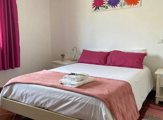 Casa Do Canto - Uma Casa No Campo, Perto Da Praia. 펜션 *